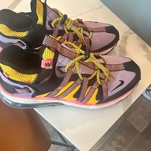 Nike Women's Purple and Yellow Athletic Shoes